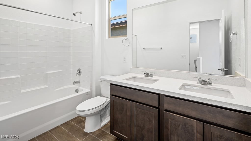 647 North Water Street Property Photo 14