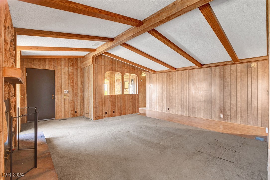 623 Mount Elbert Way Property Photo 3