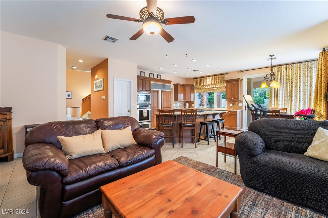 8736 Double Eagle Drive Property Photo 18