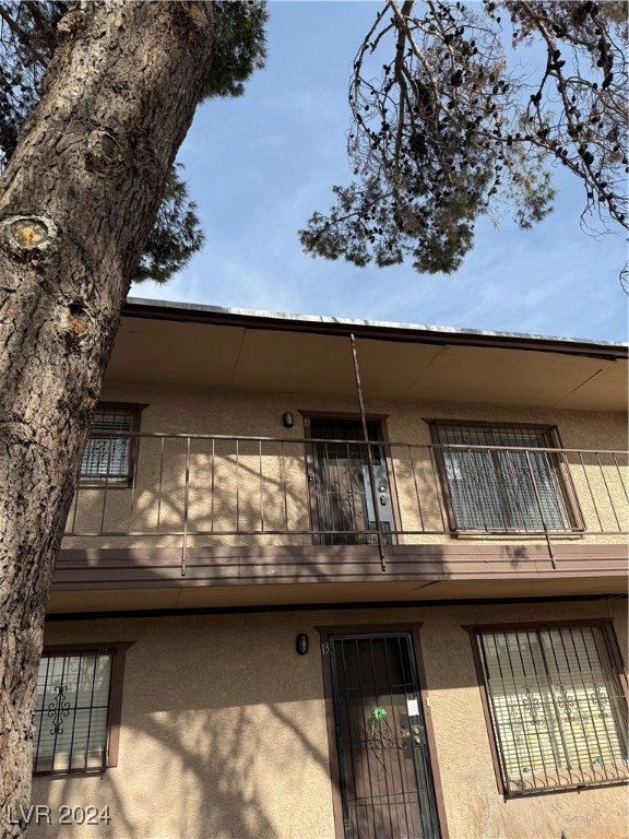 565 South Royal Crest Circle 19