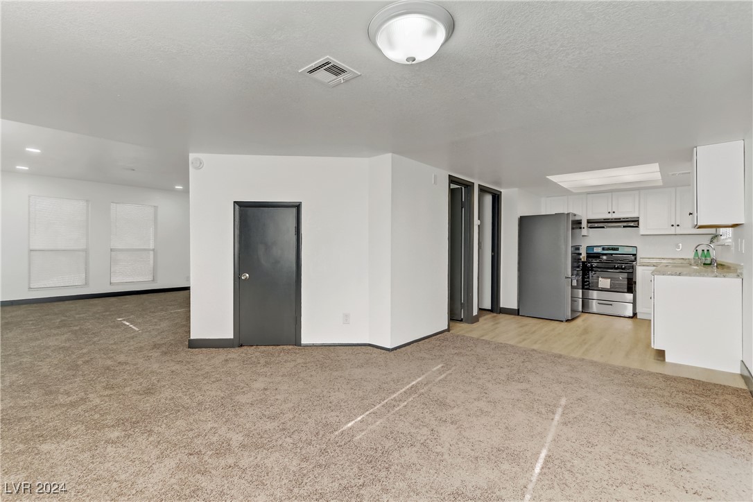 538 Kristin Lane Property Photo 6