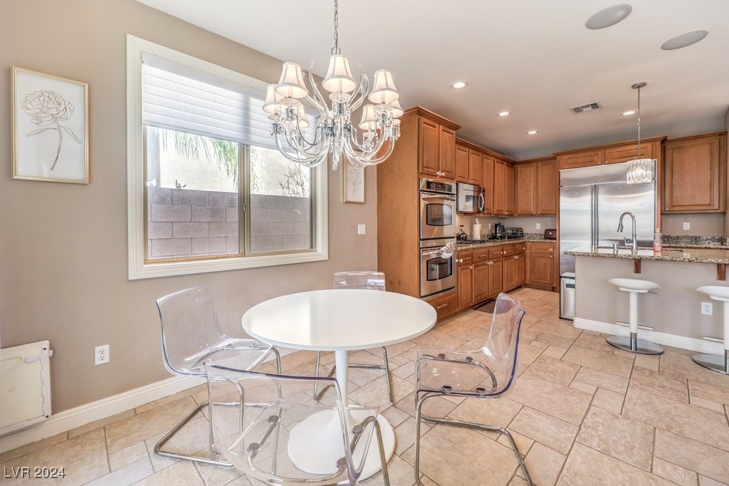 525 Copper View Street Property Photo 16