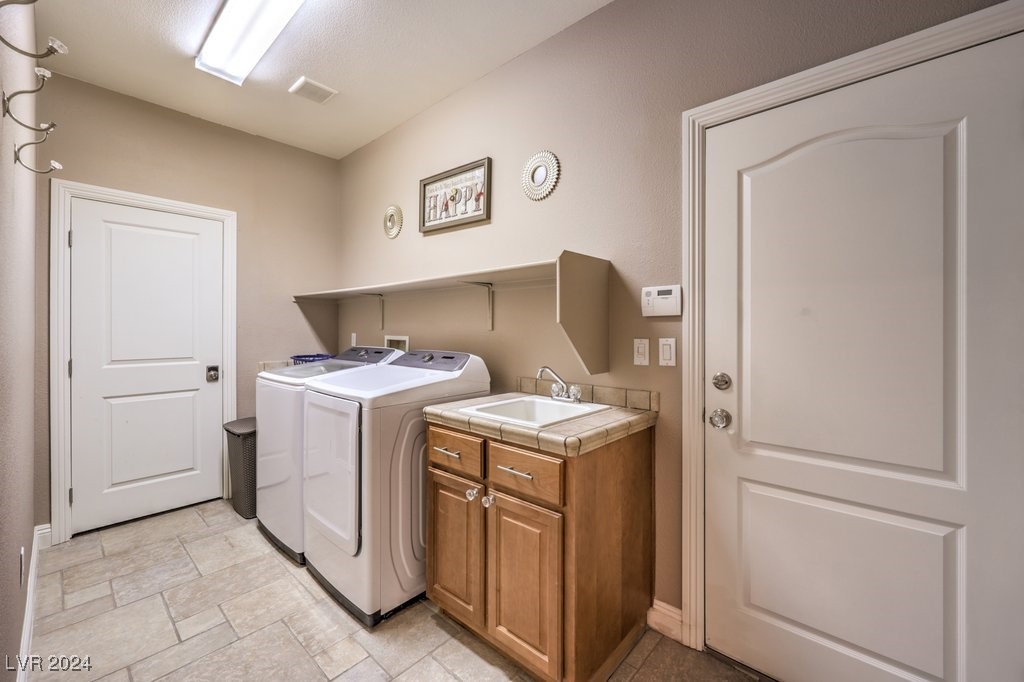 525 Copper View Street Property Photo 30