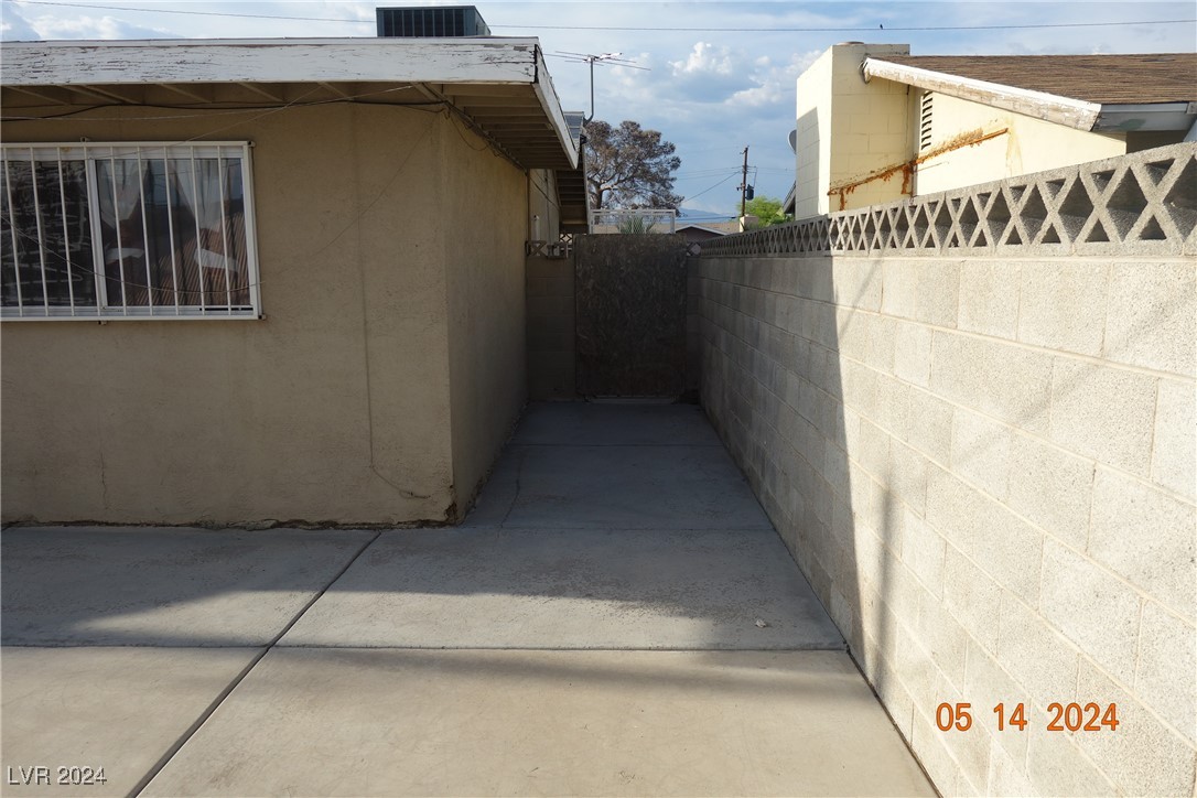 4709 West Alpine Place Property Photo 11