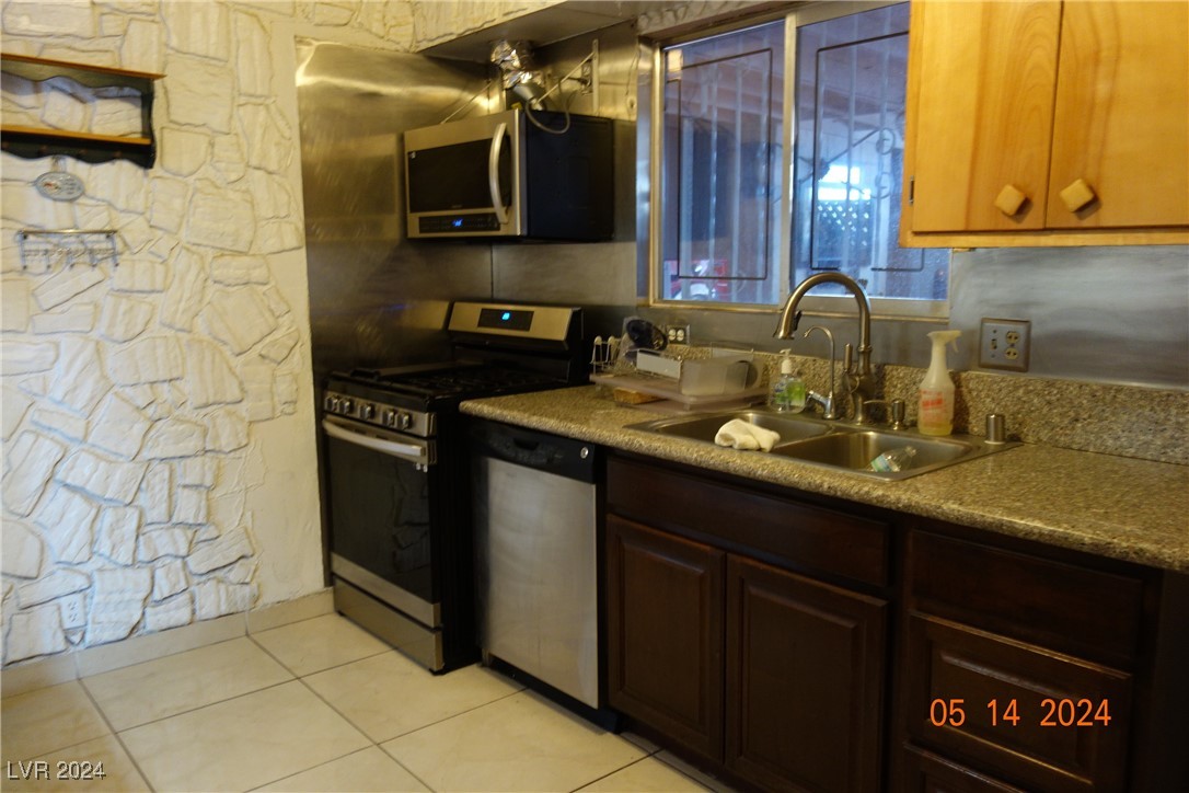 4709 West Alpine Place Property Photo 15