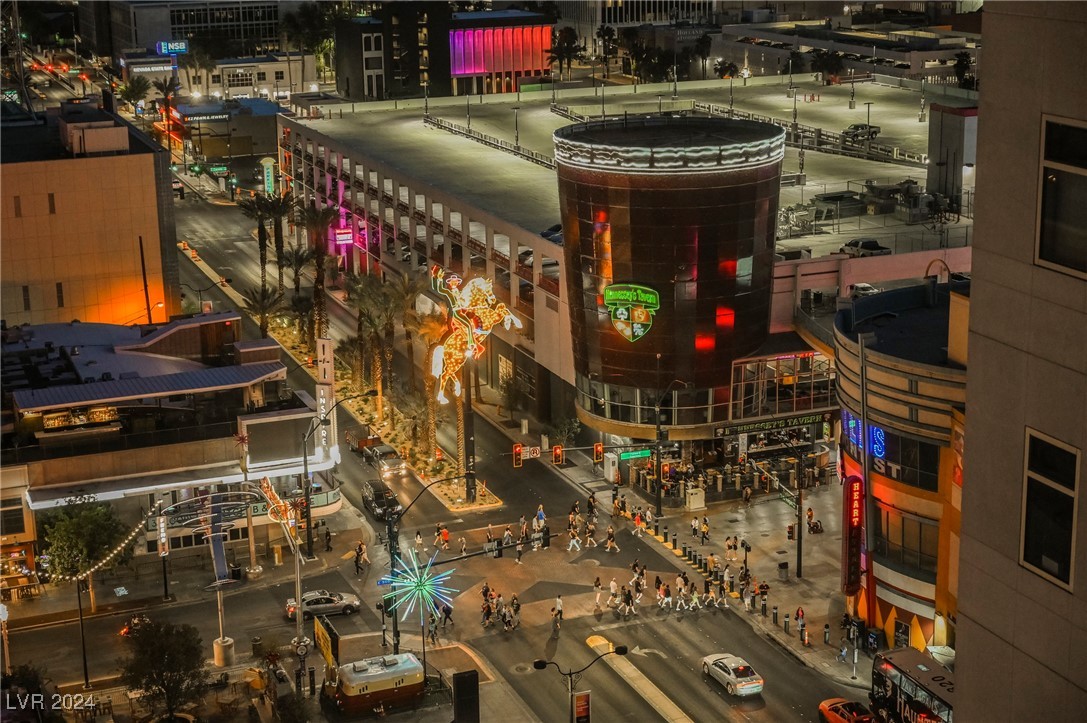 150 Las Vegas Boulevard 2003 Property Photo 43