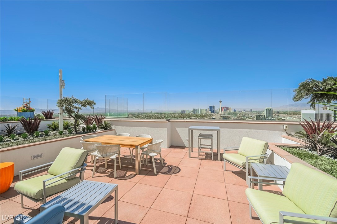 150 Las Vegas Boulevard 2003 Property Photo 52