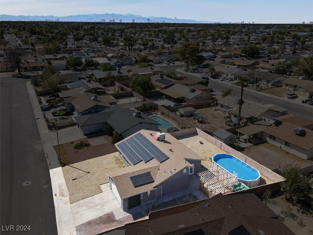 5280 Plainview Avenue Property Photo