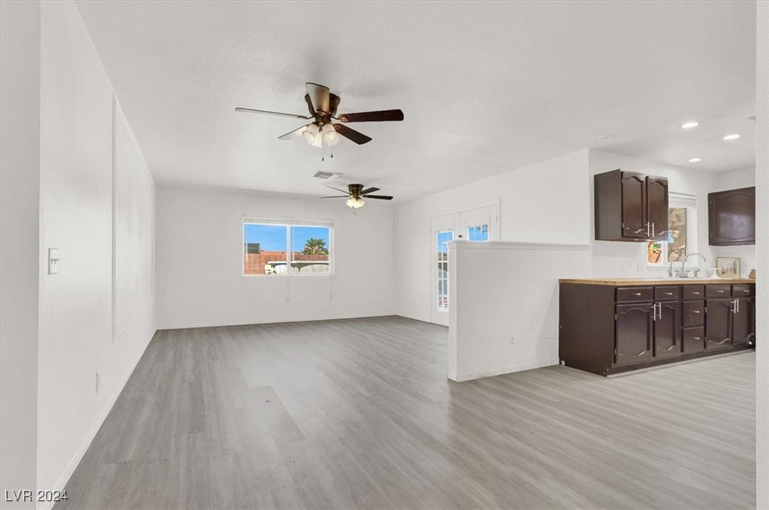 5280 Plainview Avenue Property Photo 4
