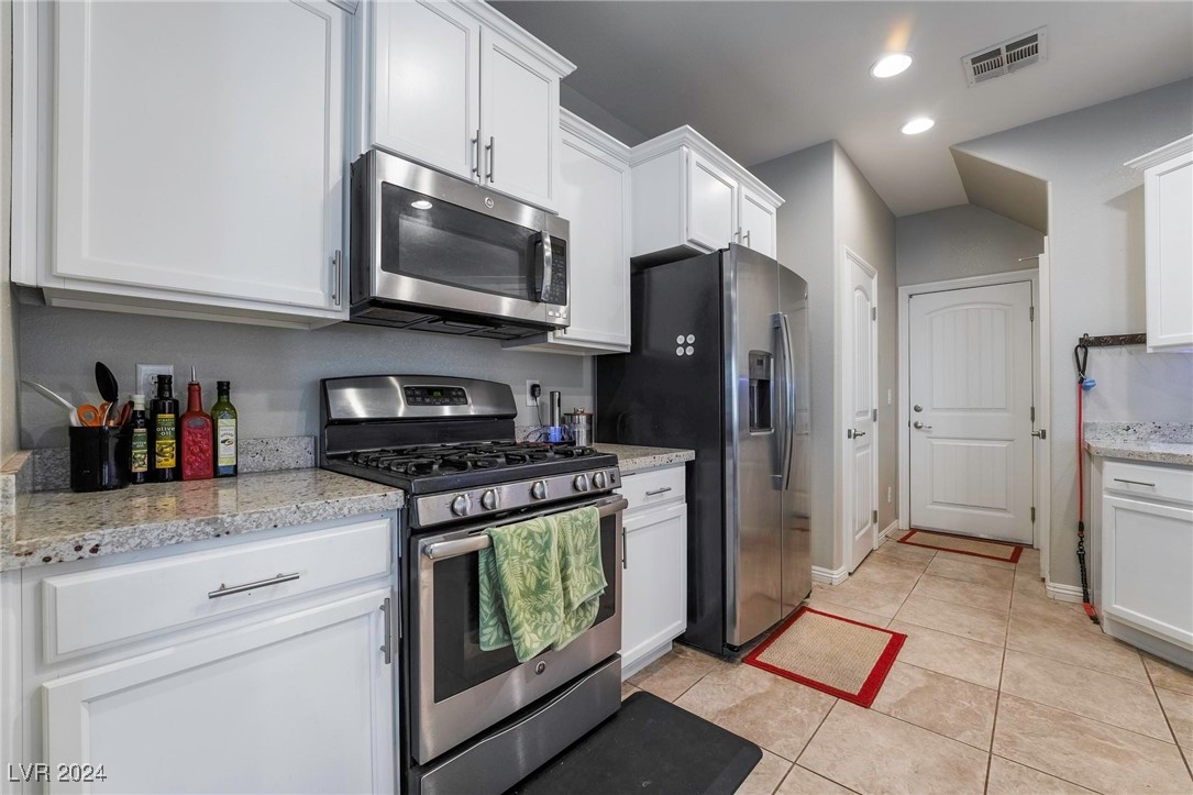 6837 Dragonfly Rock Street Property Photo 14