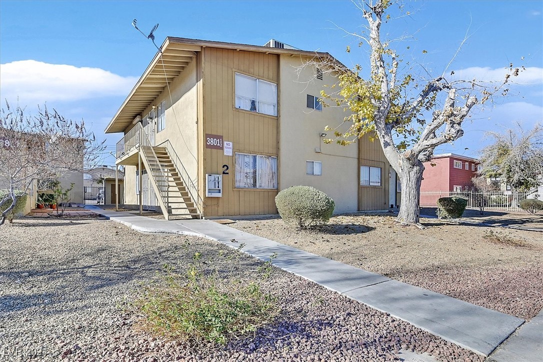 3801 Daisy Street 40 Property Photo 2