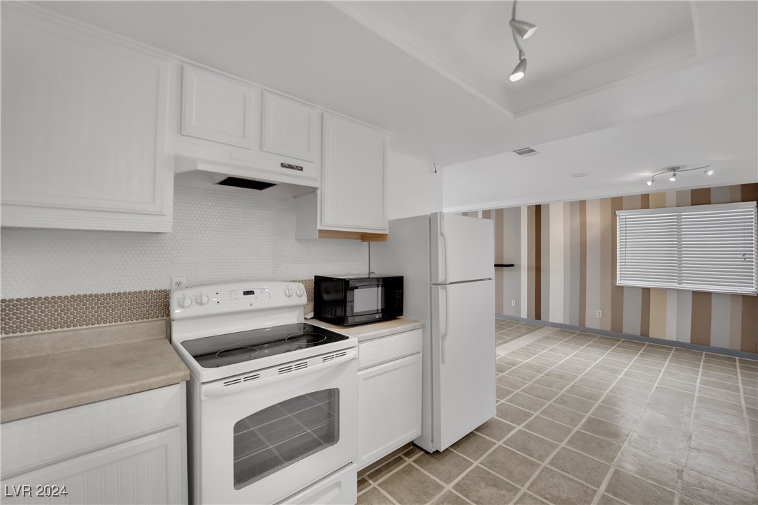 5254 Wilbur Street Property Photo 7