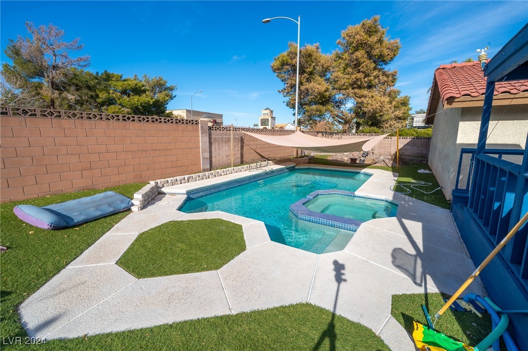 1408 Dolomiti Drive Property Photo 30