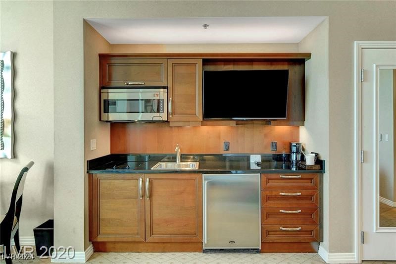125 East Harmon Avenue 3716 Property Photo 16