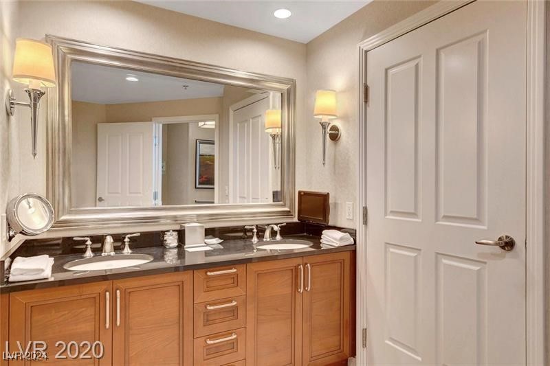 125 East Harmon Avenue 3716 Property Photo 21