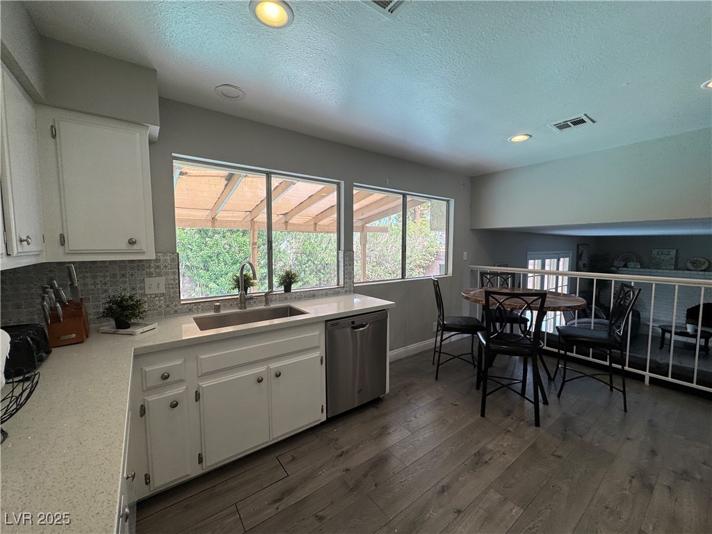 5882 West Viking Road Property Photo 11