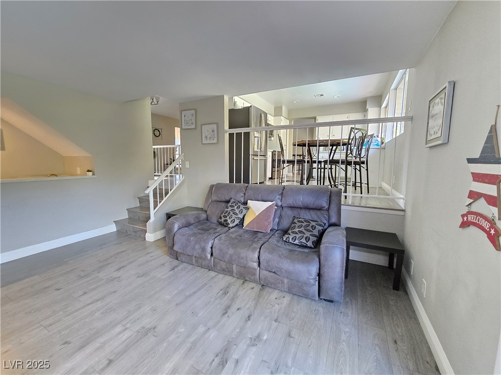 5882 West Viking Road Property Photo 16