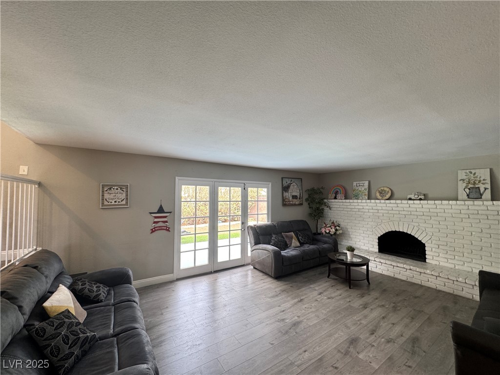 5882 West Viking Road Property Photo 20
