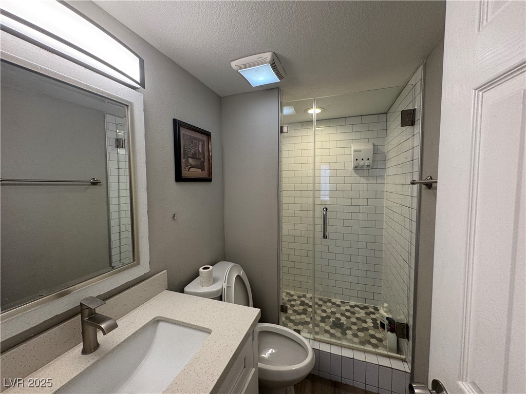 5882 West Viking Road Property Photo 22