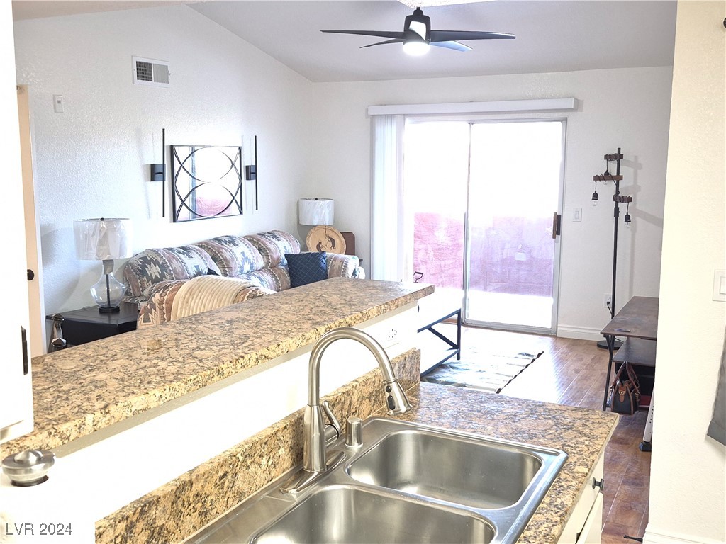 8101 West Flamingo Road 2060 Property Photo 5