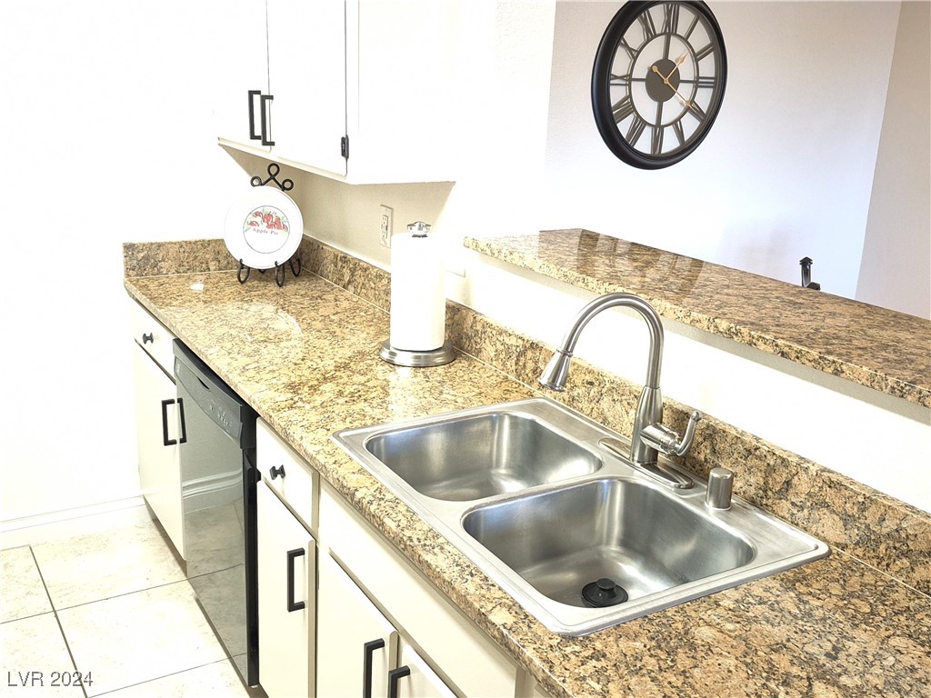 8101 West Flamingo Road 2060 Property Photo 7