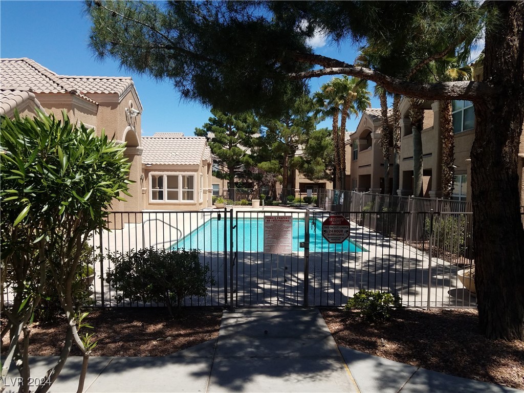 8101 West Flamingo Road 2060 Property Photo 14