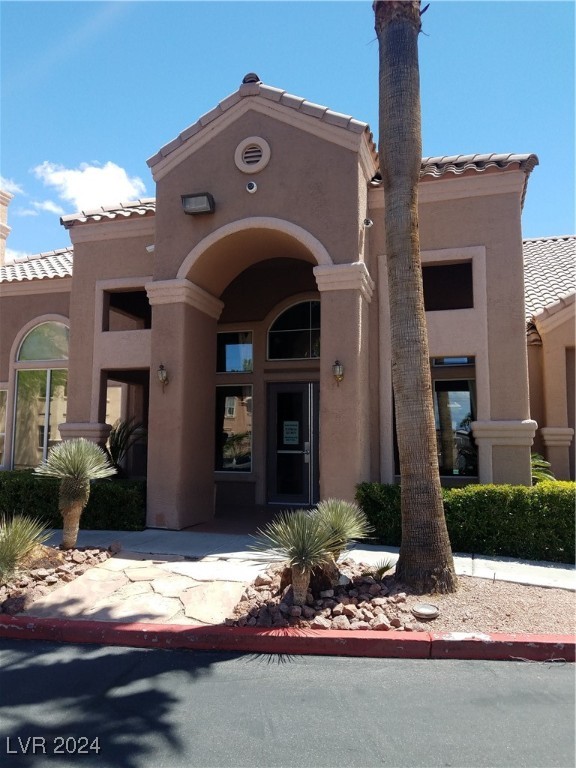 8101 West Flamingo Road 2060 Property Photo 15