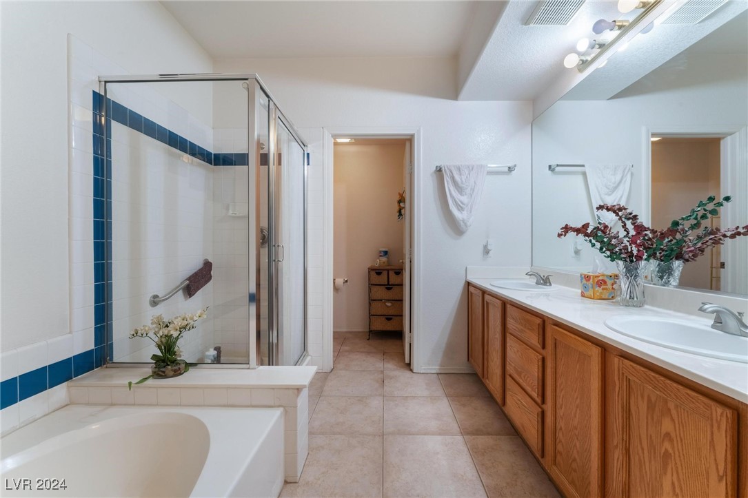 10710 Destination Lane 201 Property Photo 23