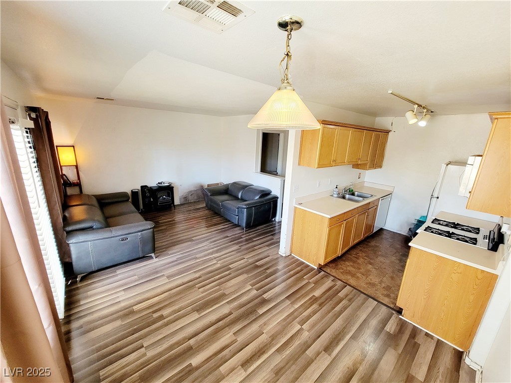 5330 East Charleston Boulevard 5 Property Photo 8