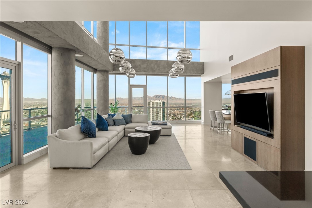 2700 Las Vegas Boulevard 4303 Property Photo 3