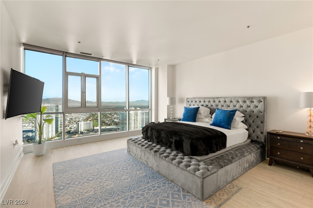 2700 Las Vegas Boulevard 4303 Property Photo 23