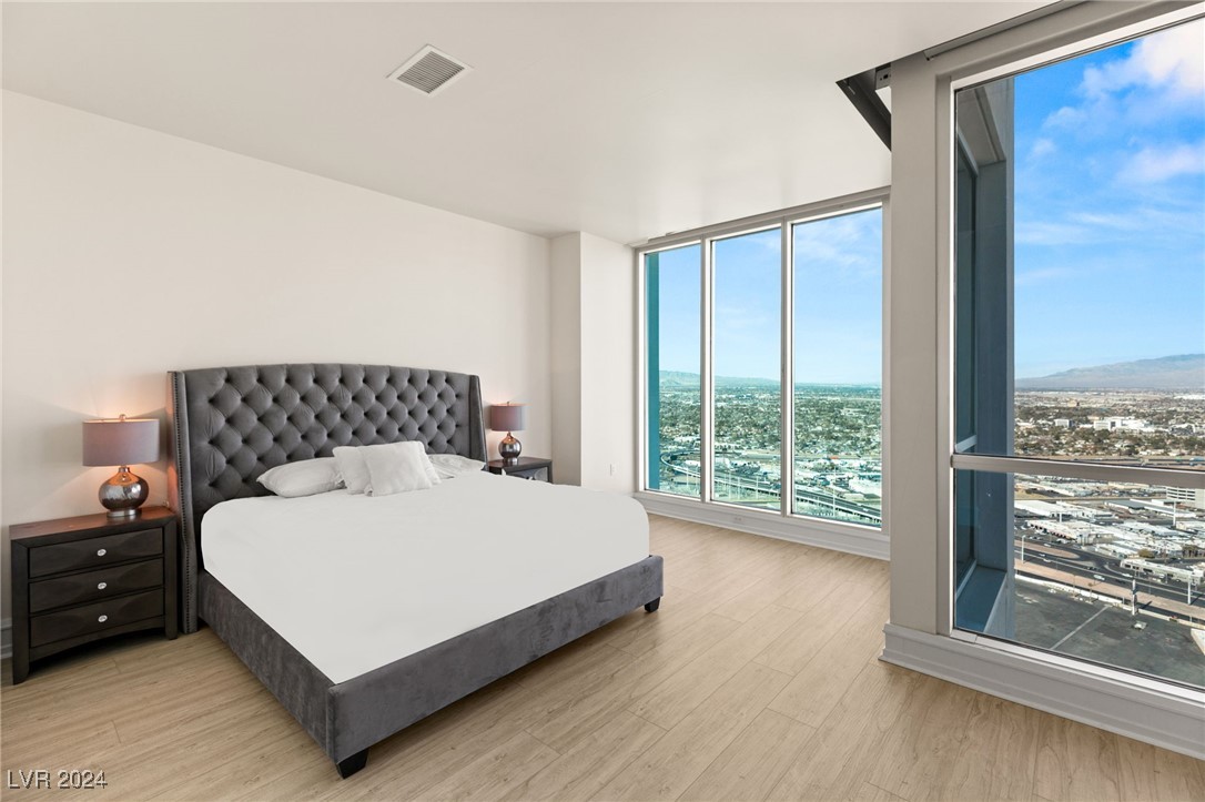 2700 Las Vegas Boulevard 4303 Property Photo 32