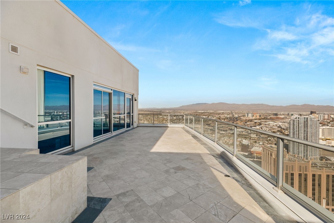 2700 Las Vegas Boulevard 4303 Property Photo 37