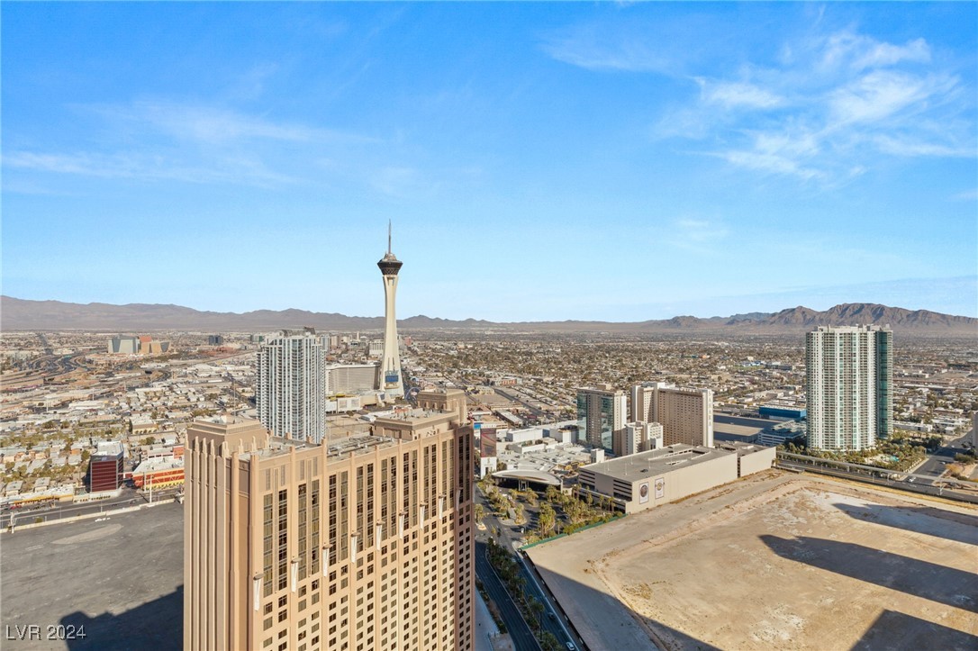 2700 Las Vegas Boulevard 4303 Property Photo 43