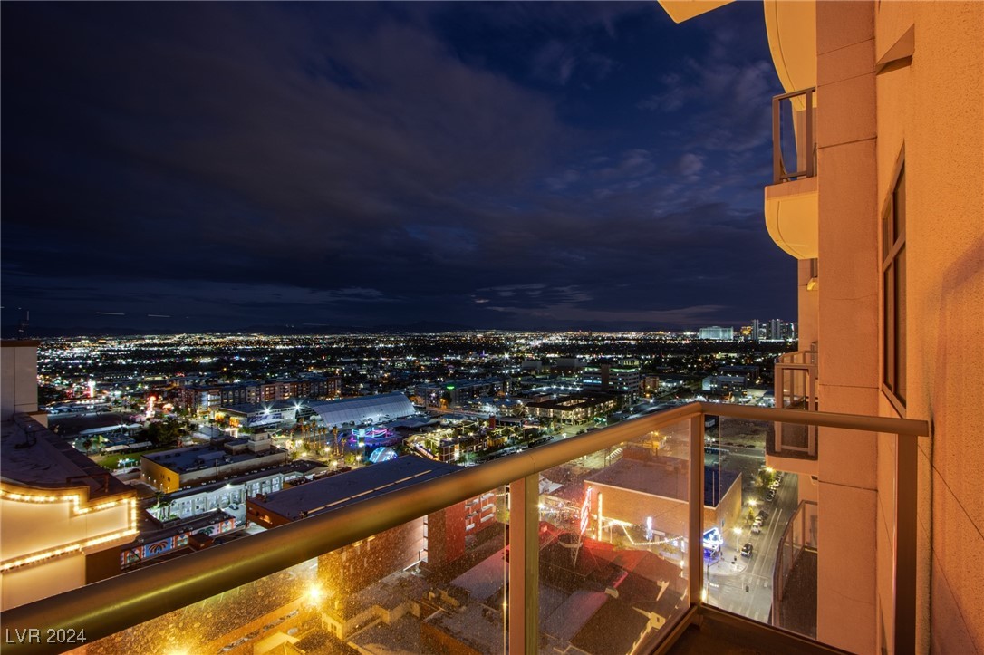 150 Las Vegas Boulevard 2114 Property Photo 22