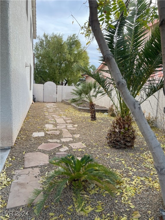 3049 Azure Bay Street Property Photo 8