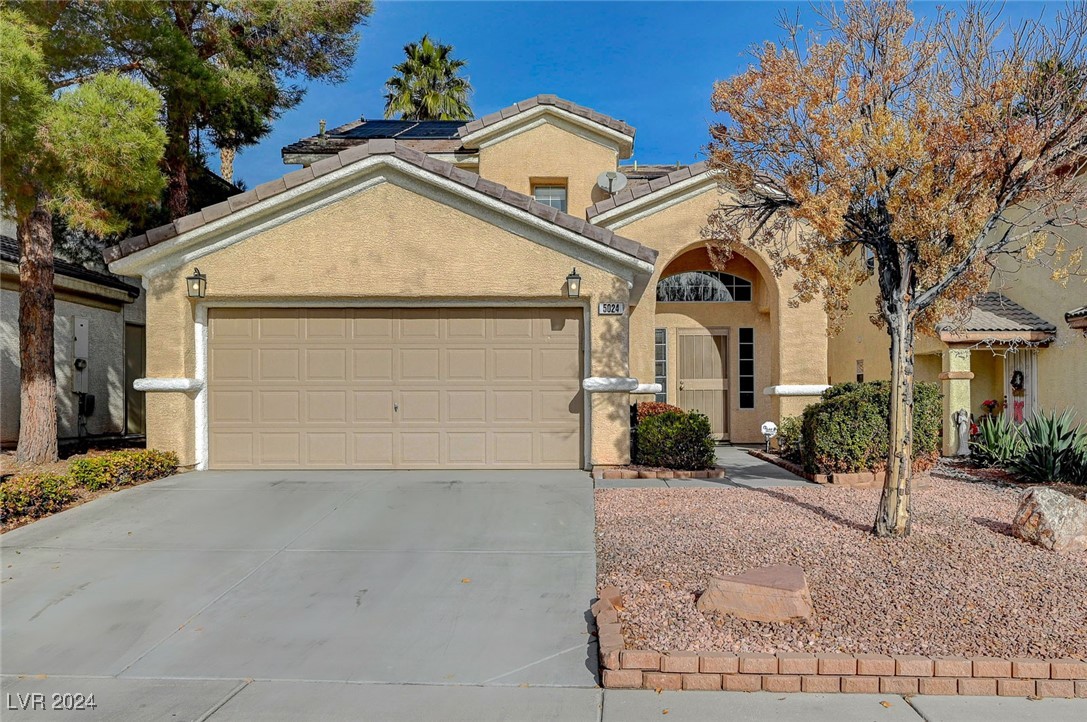 5024 Glittering Star Court Property Photo 2