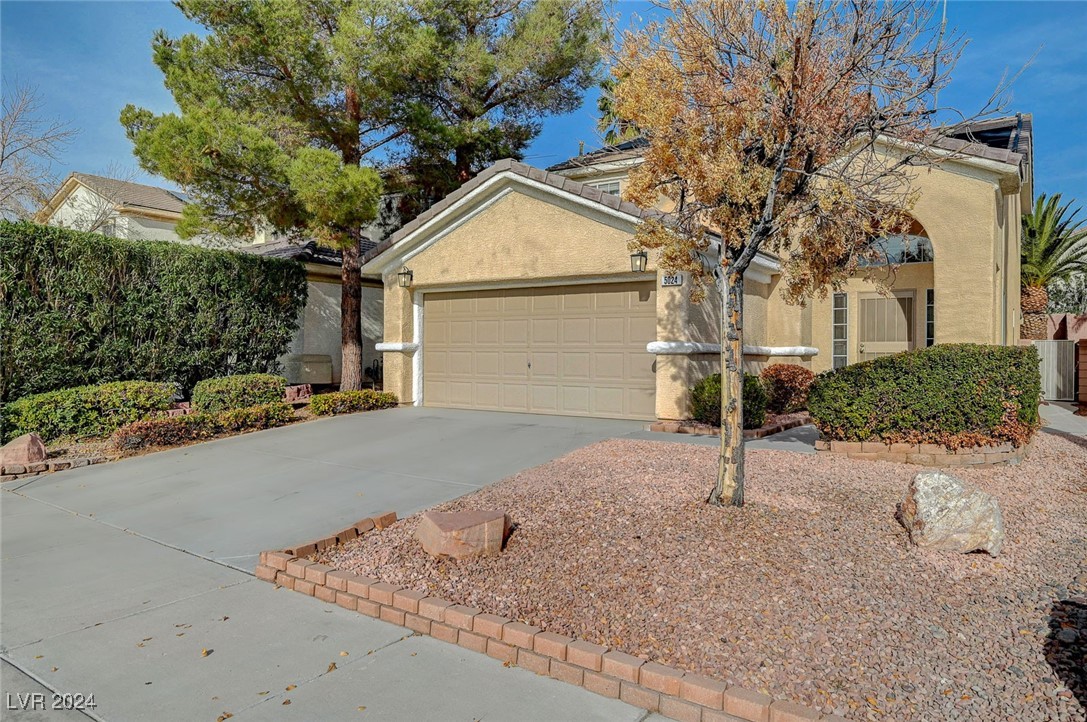 5024 Glittering Star Court Property Photo 4