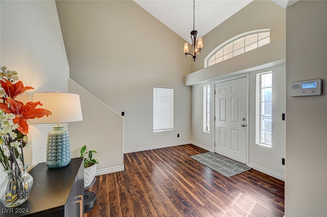 5024 Glittering Star Court Property Photo 8