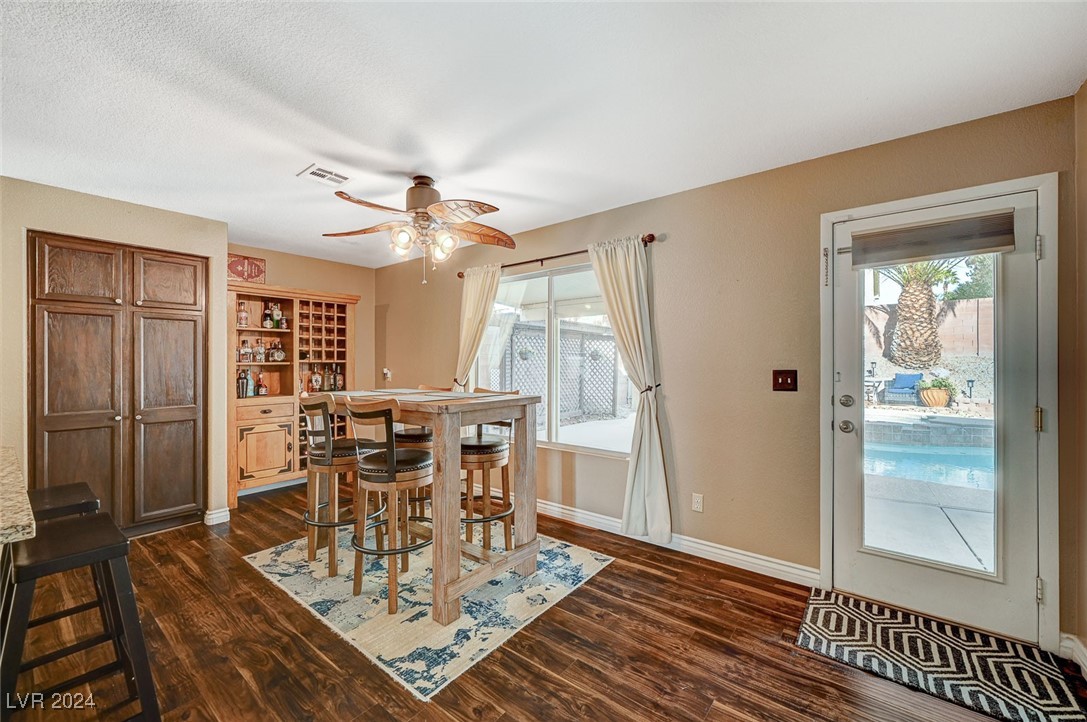 5024 Glittering Star Court Property Photo 18