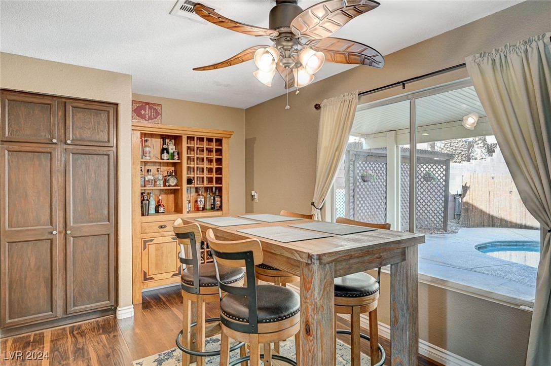 5024 Glittering Star Court Property Photo 19