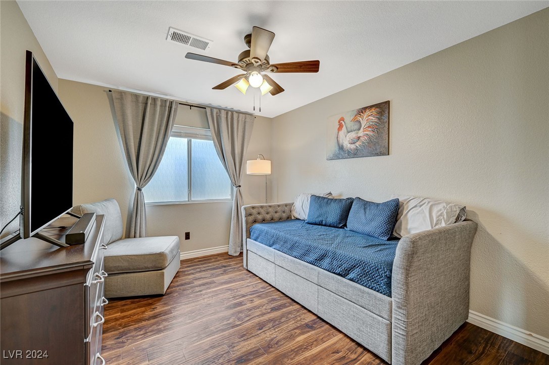 5024 Glittering Star Court Property Photo 45
