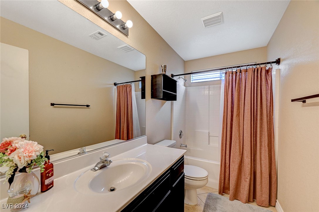 5024 Glittering Star Court Property Photo 47