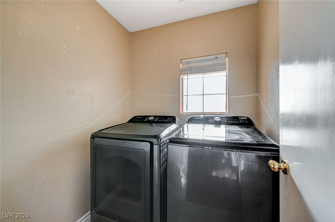 5024 Glittering Star Court Property Photo 48