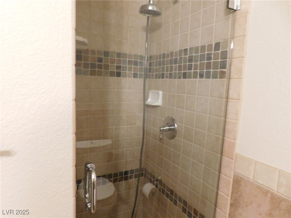 2023 Angel Falls Drive Property Photo 27