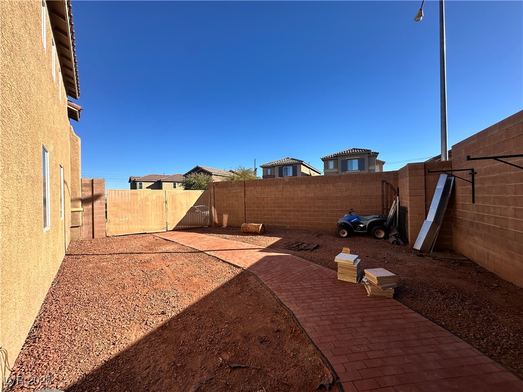 489 Blushing Maple Street Property Photo 6