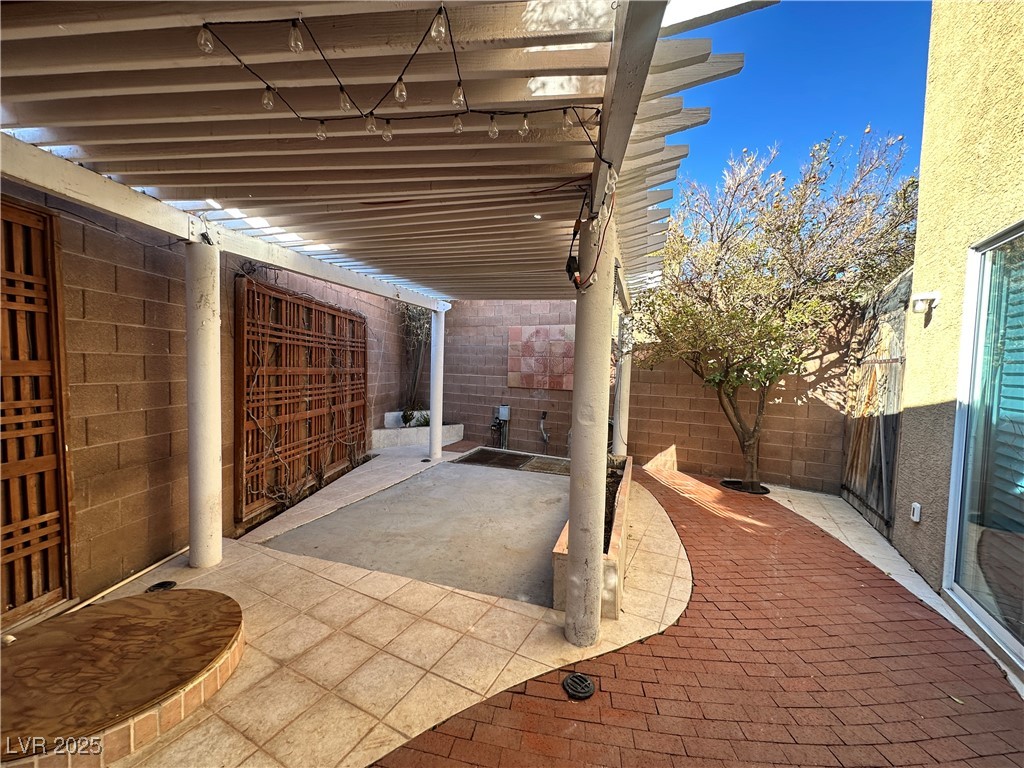 489 Blushing Maple Street Property Photo 7
