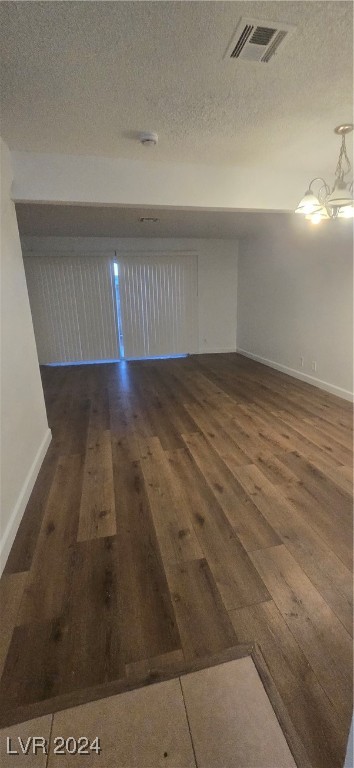 2333 Wooster B Property Photo 4