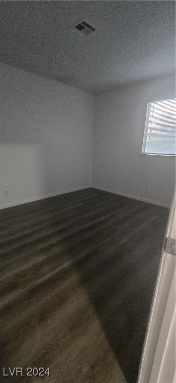 2333 Wooster B Property Photo 9