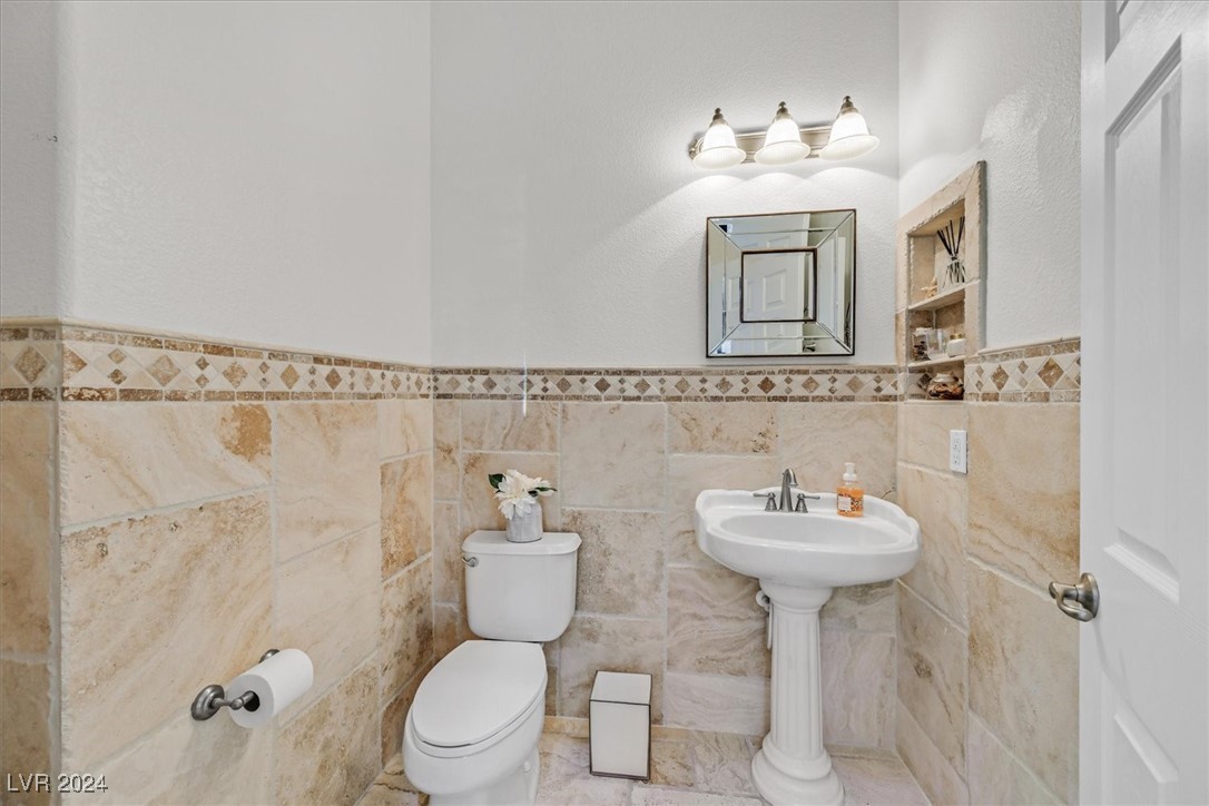 2738 Kingclaven Drive Property Photo 20